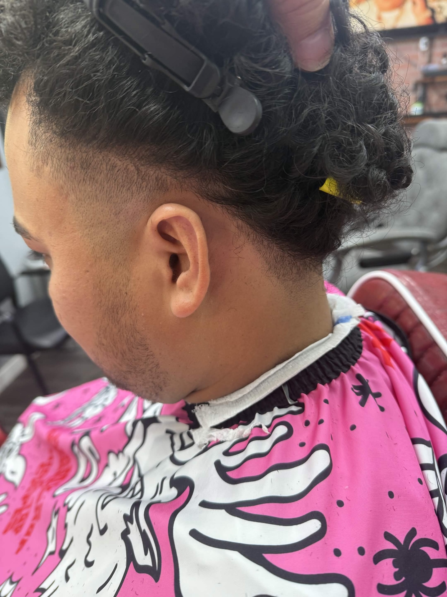 Curly side fade detail